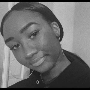 Meet your Posher, Tanasia